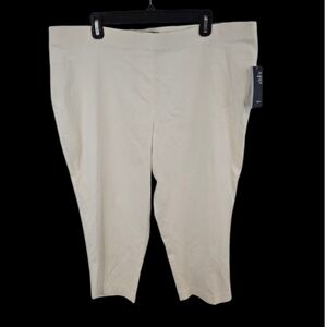 3/$25 Style & Co Size XXL White Capri Pants Comfort Waist